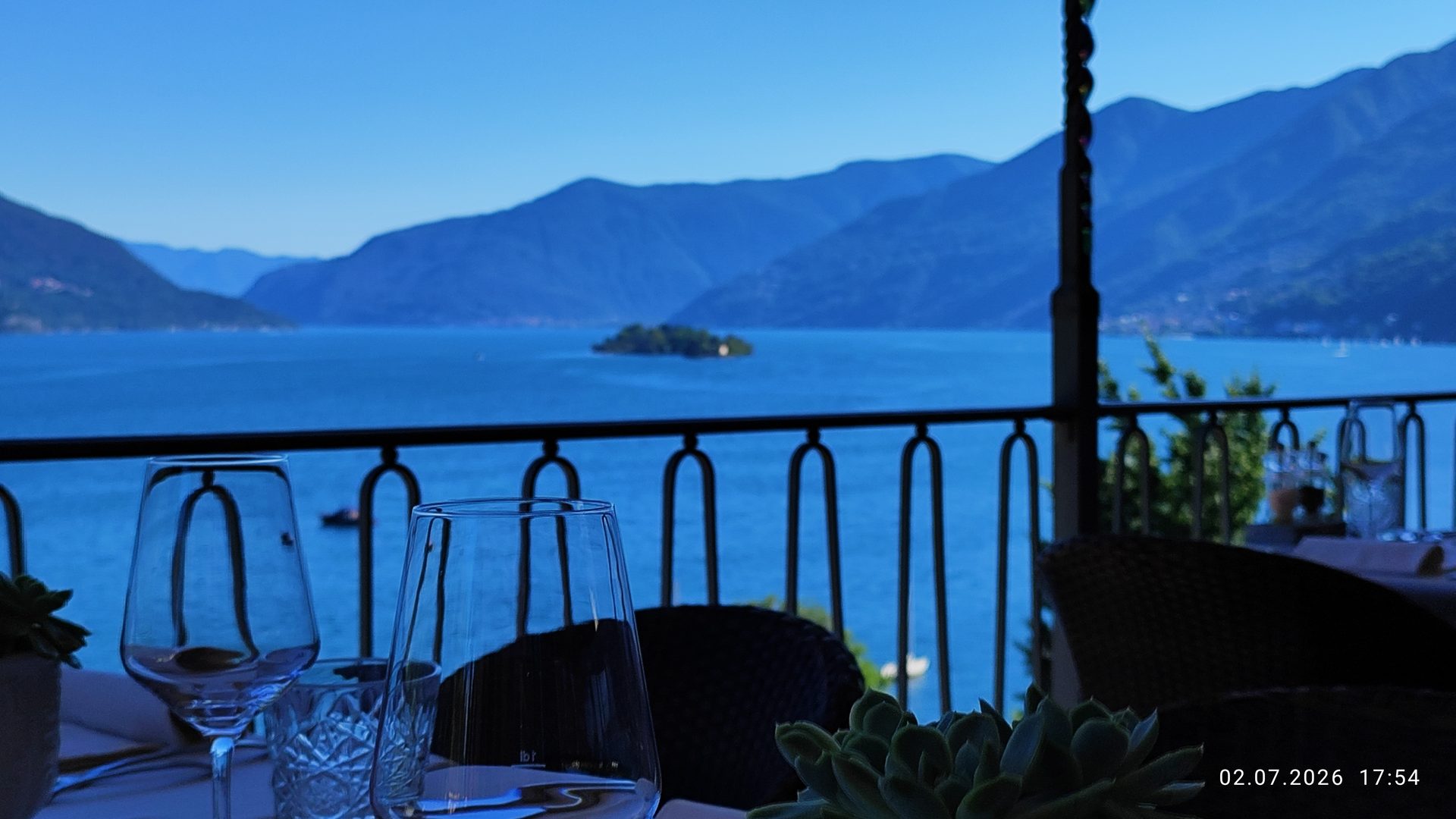 Seeterrasse des Ristorante da capo mit Blick auf den Lago Maggiore in Ascona
